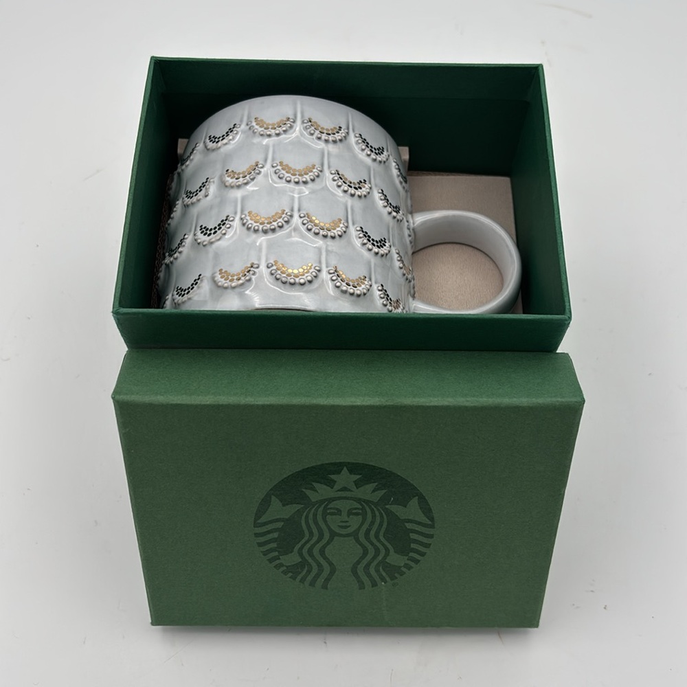 NIB 2016 Starbucks‎ Gold & Grey Mermaid Scale Mug